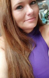 stephaniesinclair12's Offline Chat Room
