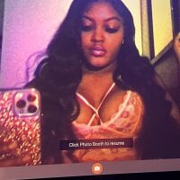 Offline chat soba modela prettytitsnbutt