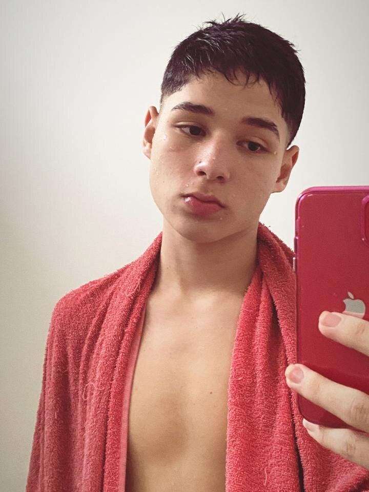 paul_phoenix69 from stripchat