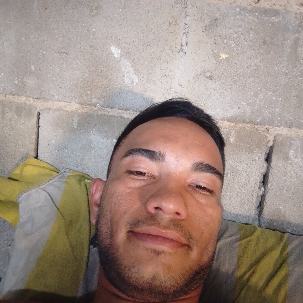 misculuitos from stripchat