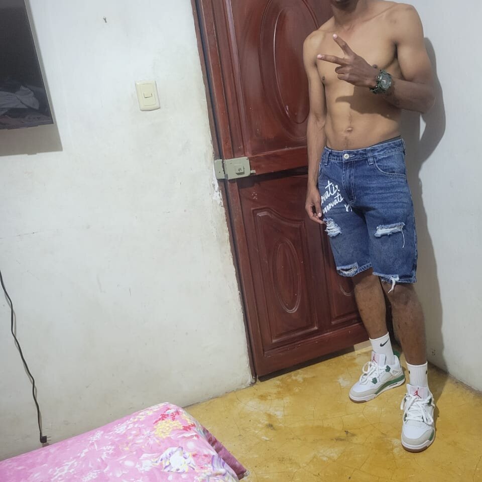 black_blizz from stripchat