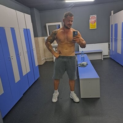 Musclemonster31 - Stripchat Best Cam2cam Dirtytalk Boy 
