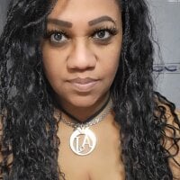perlalatina16's Offline Chat Room