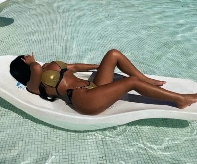 Lucy_y 🐋 adult webcam chat