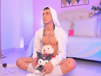 May_latin_boy's webcam live show
