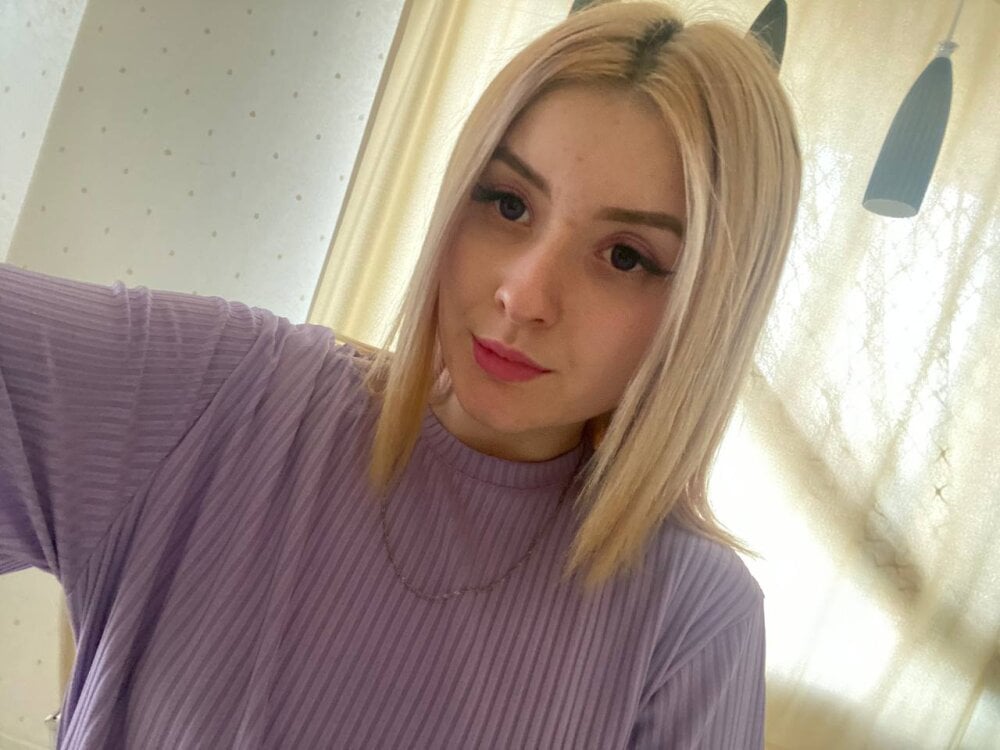 iluvcams.com diana_davis livesex profile in caucasian cams