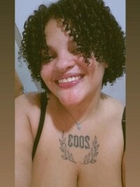 latina_bigboos25's webcam live show