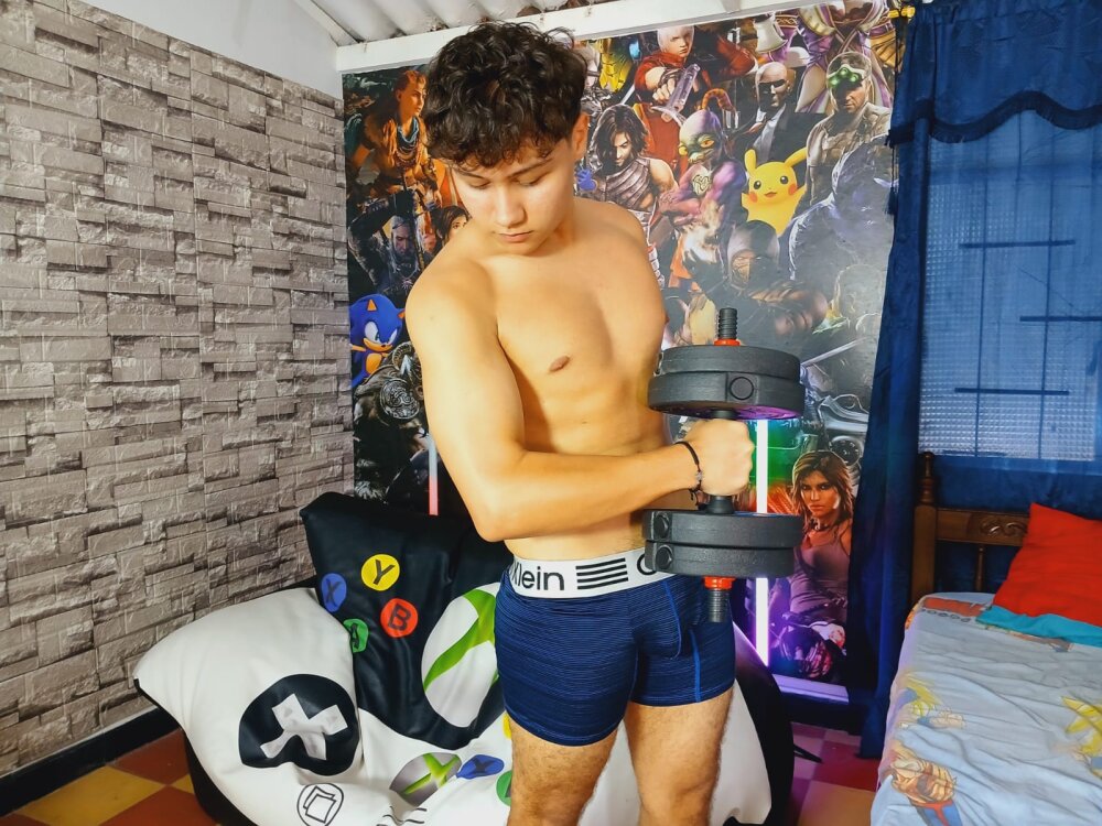 esteban_rios_'s Offline XXX Chat