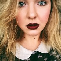 ValerieDance's Offline Chat Room
