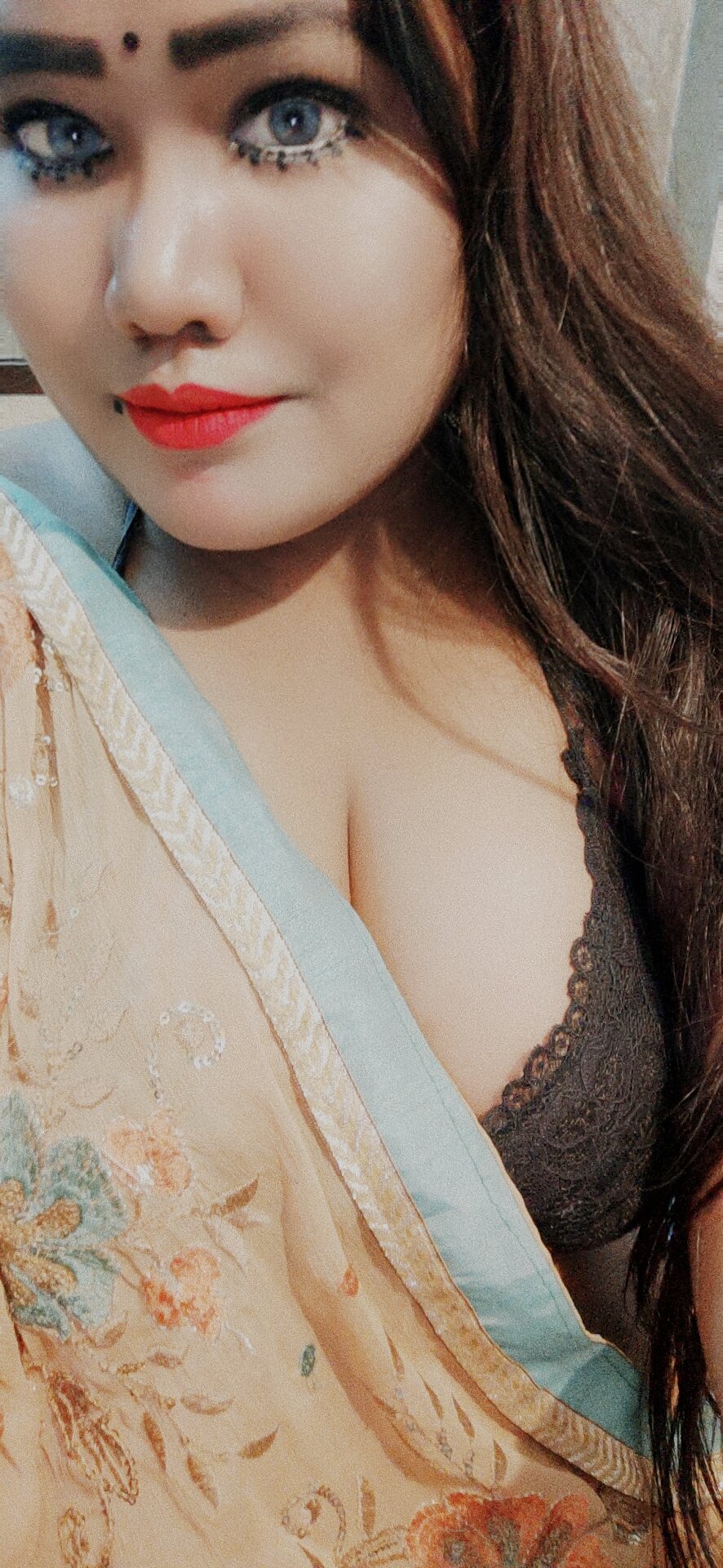 Naaz1003