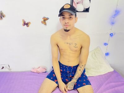 JakeBaker - Stripchat Blowjob Cumshot Deepthroat Trans 