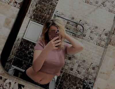 angel_saphire from stripchat