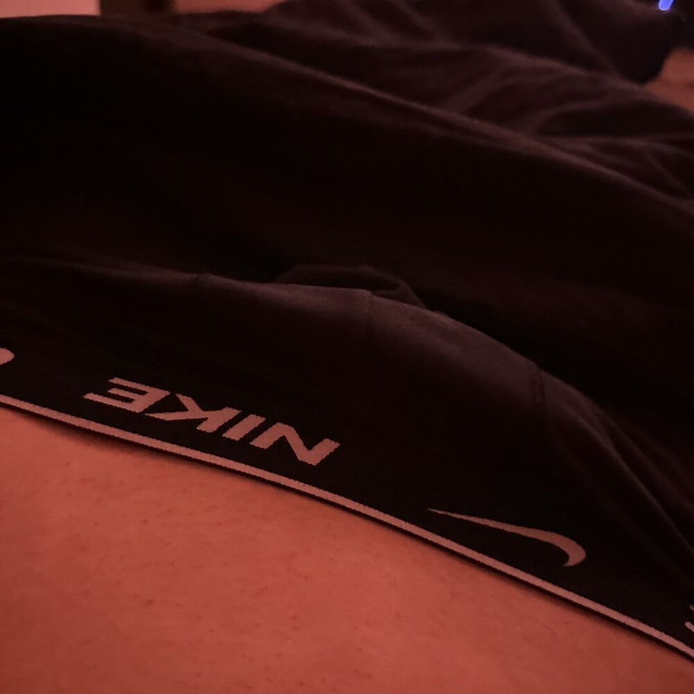 bigdickker19's Offline XXX Chat