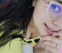 sakura_hot21's Offline Chat Room