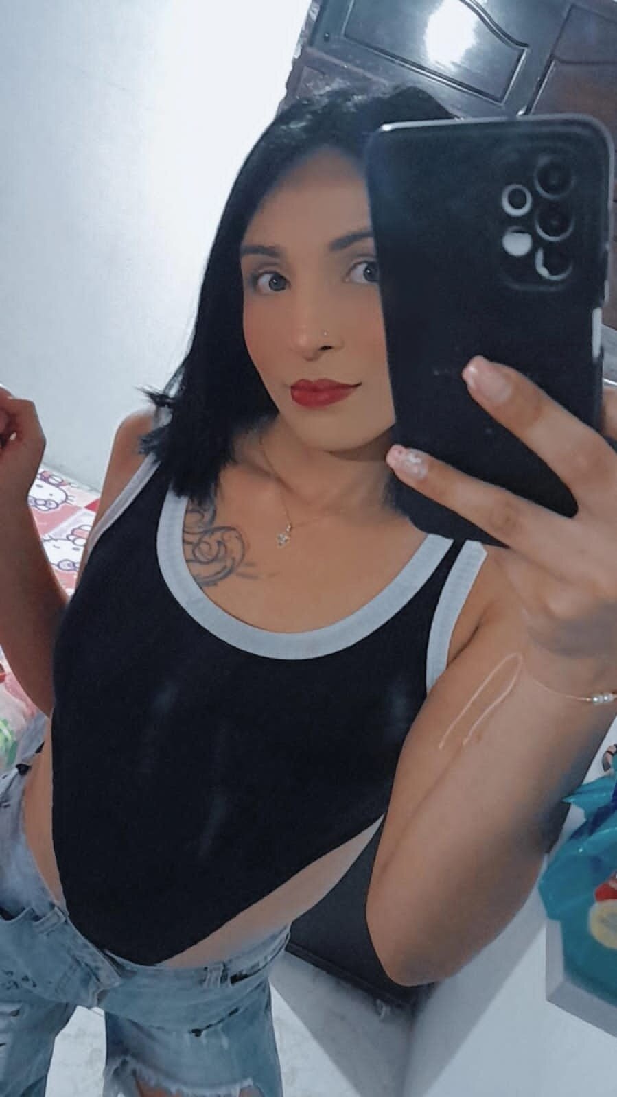 BabyLipsTGirl