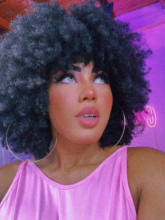 Live sex webcam photo for kendall_coxx #289995866