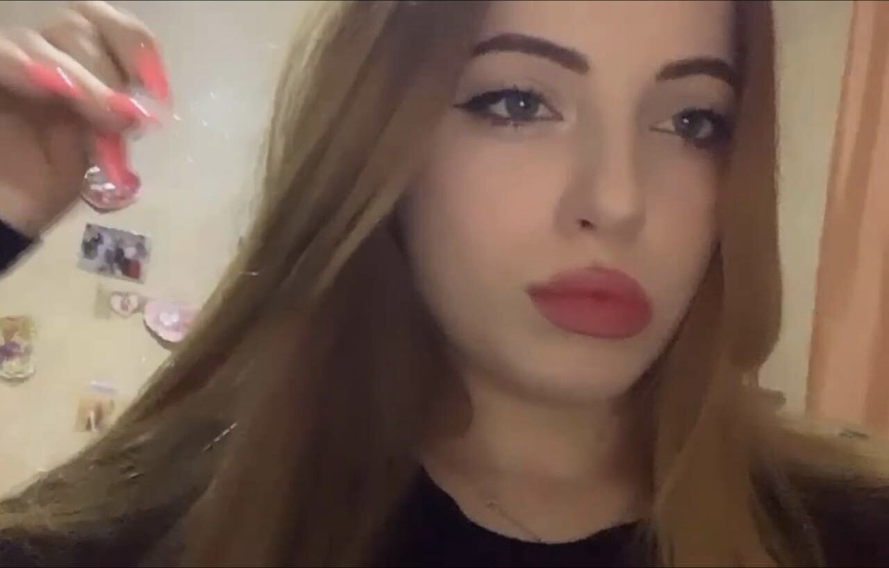 Anny_Katana