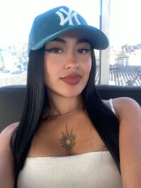 Emilux_'s webcam live show