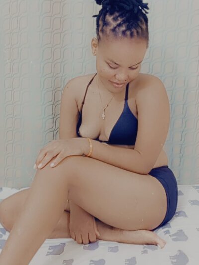 Sugarbaby32 private show