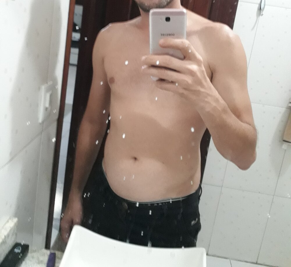 Dot22cmCearense's Offline XXX Chat