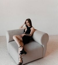 AlyaskaAsti's Offline Chat Room