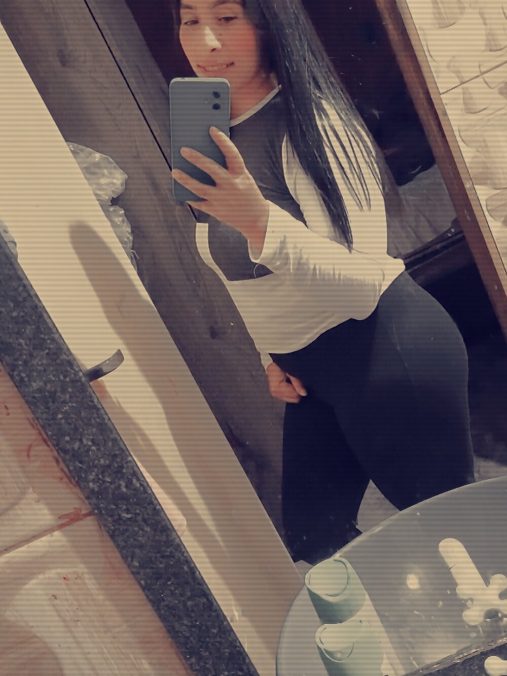 morenatimida from stripchat