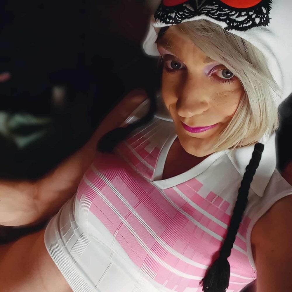 alishaluv from stripchat