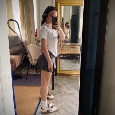 Mia_LAHIFAAA