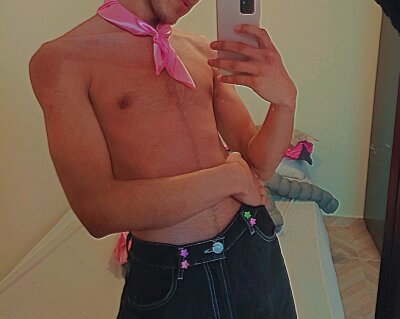 Cyrus_13 ✔ live chat