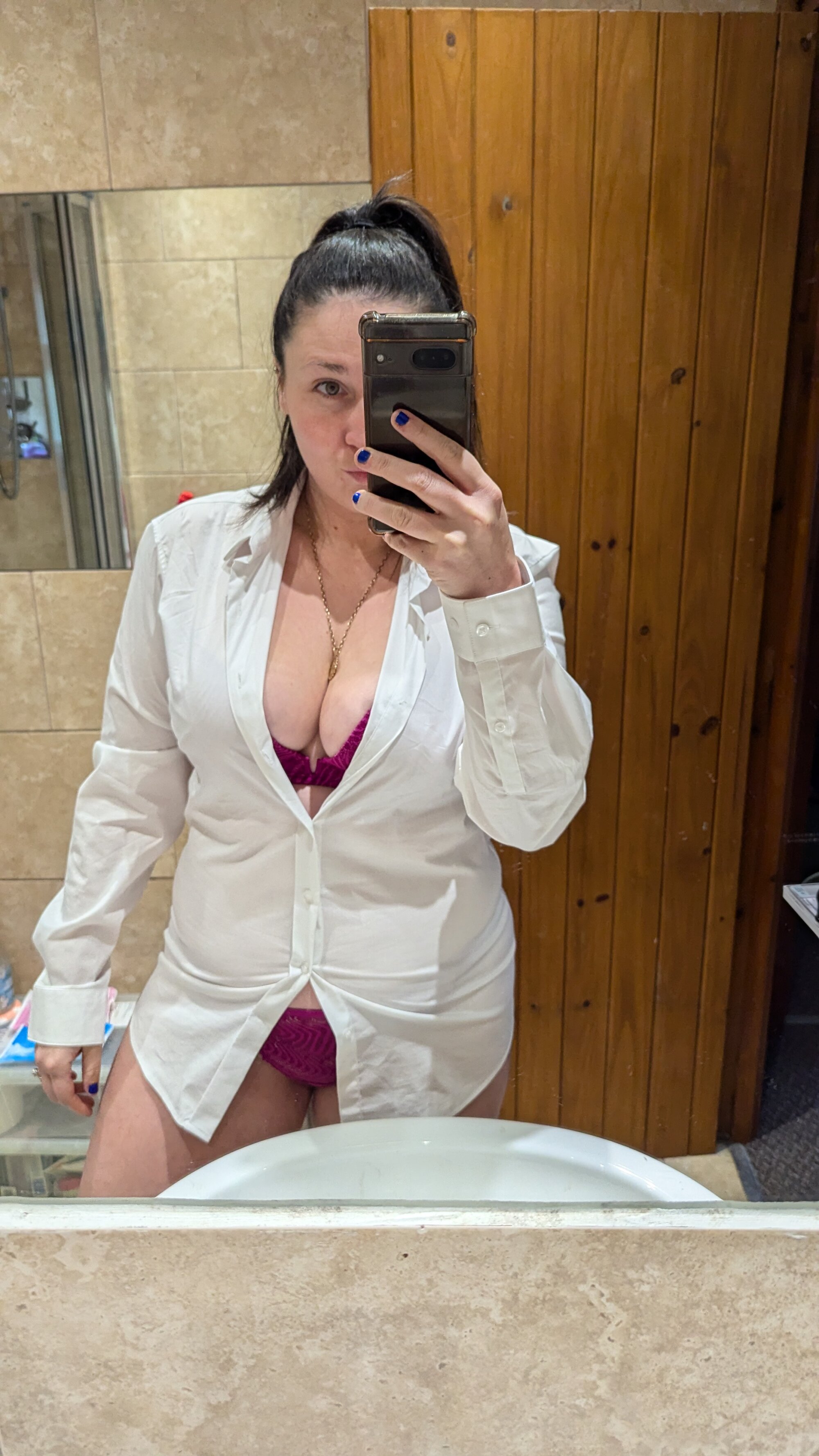 BrunetteKrystalUK