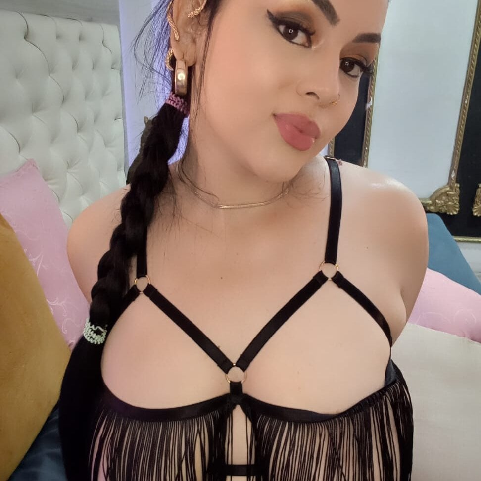 glamcambabes.com vanessapalacioss livesex profile in latino cams