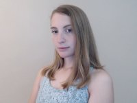 Isabelle_Peacocks' Offline Chat Room