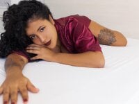 GABY_GOMEZ10's Offline Chat Room