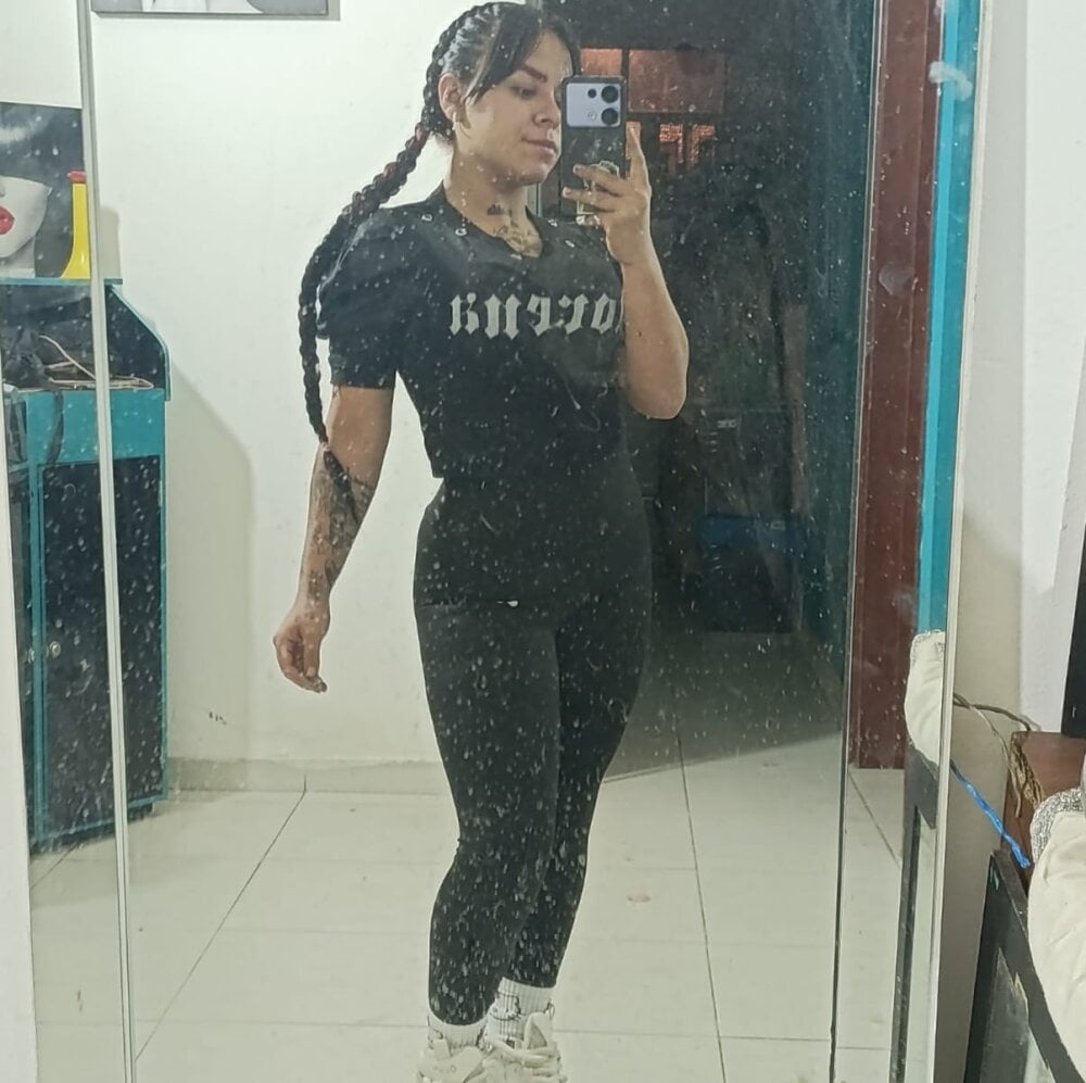 julieta_sexhard profile