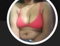 nishahotcouple's Offline Chat Room