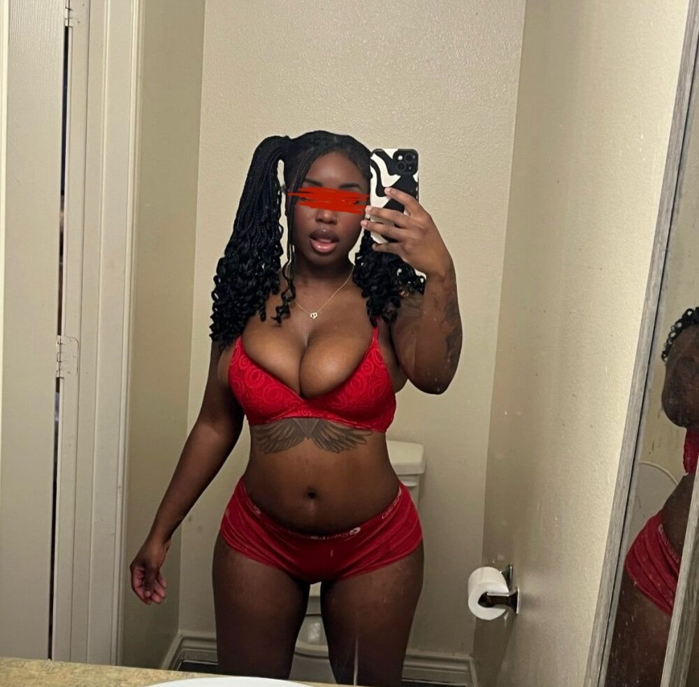 bambinokitt3n's Offline XXX Chat