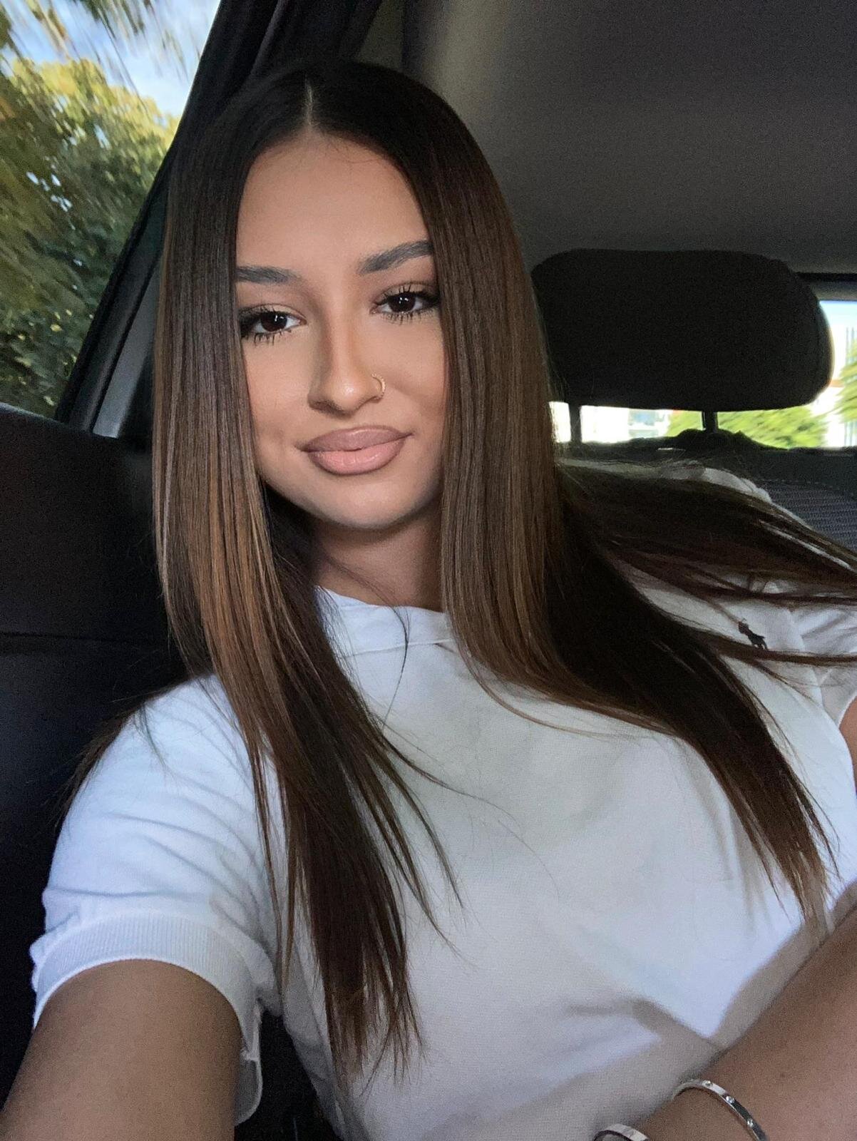 KylieHotxxx
