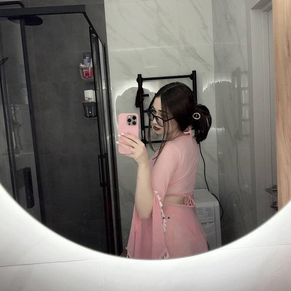 blow_star from stripchat