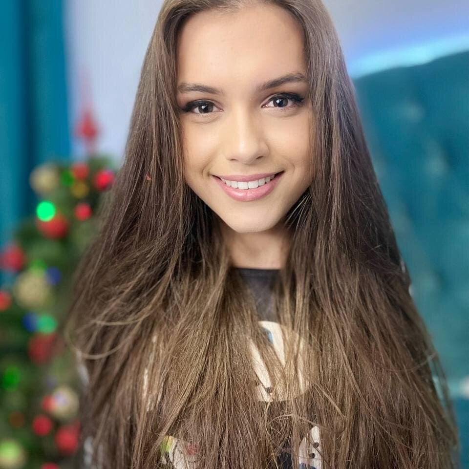 Emilia_Cox 离线聊天室