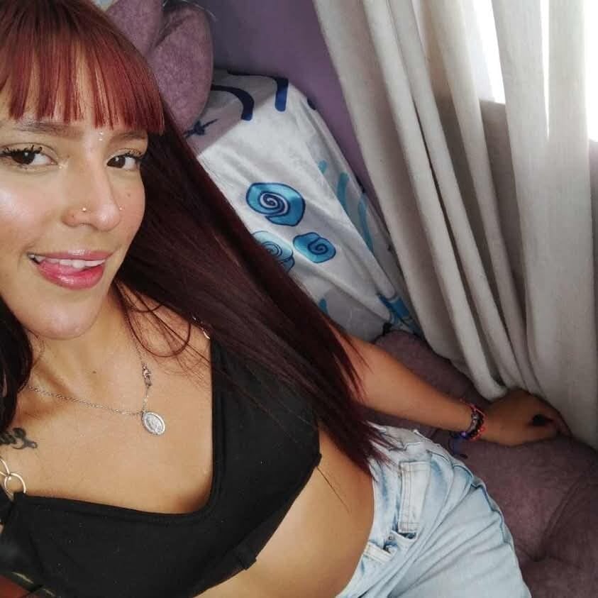 Sharlot_hotxx profile