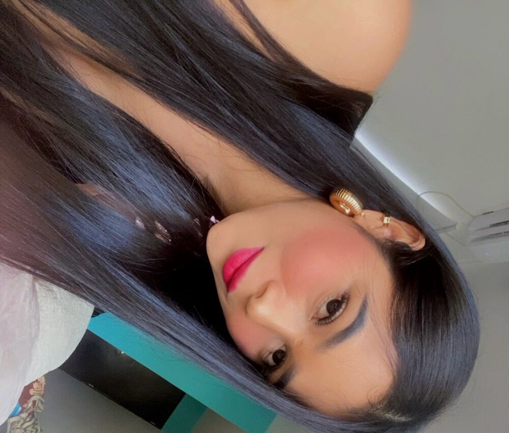 clytiia 🥑 nude cam