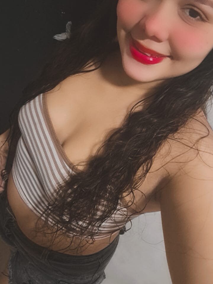 colombianitasxxx, couple webcam model,  years old, on live webcam