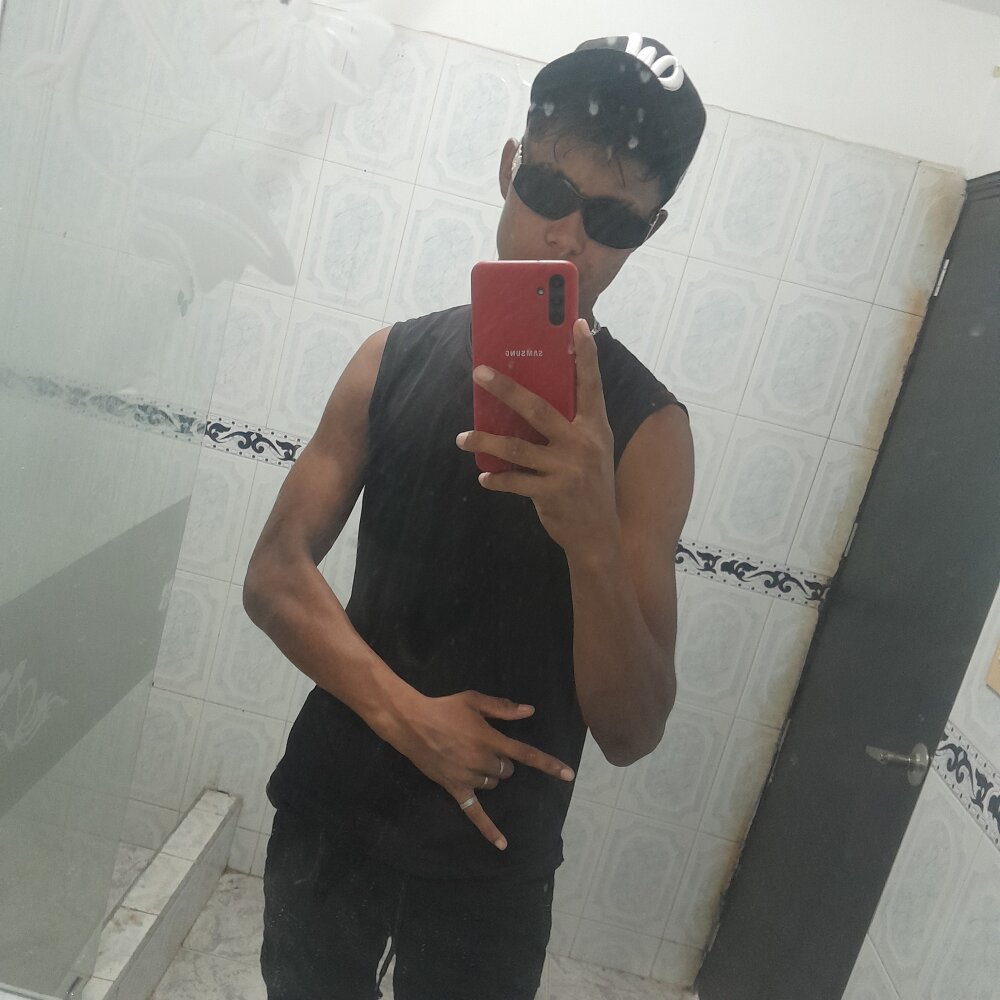 CorkyCombout 离线XXX聊天