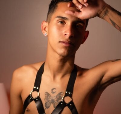 Alexmillers' Offline XXX Chat