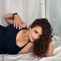Amelie_Bakerr_'s Offline Chat Room
