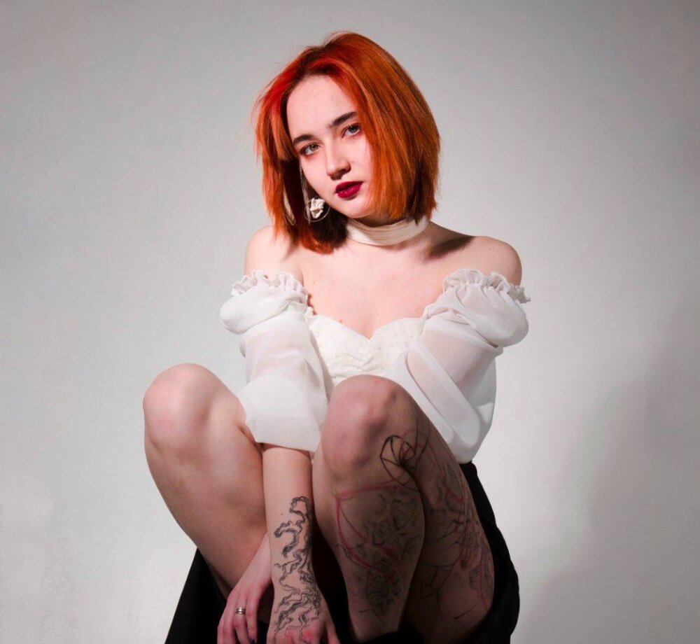 LynnaBramblett 🥏 webcam
