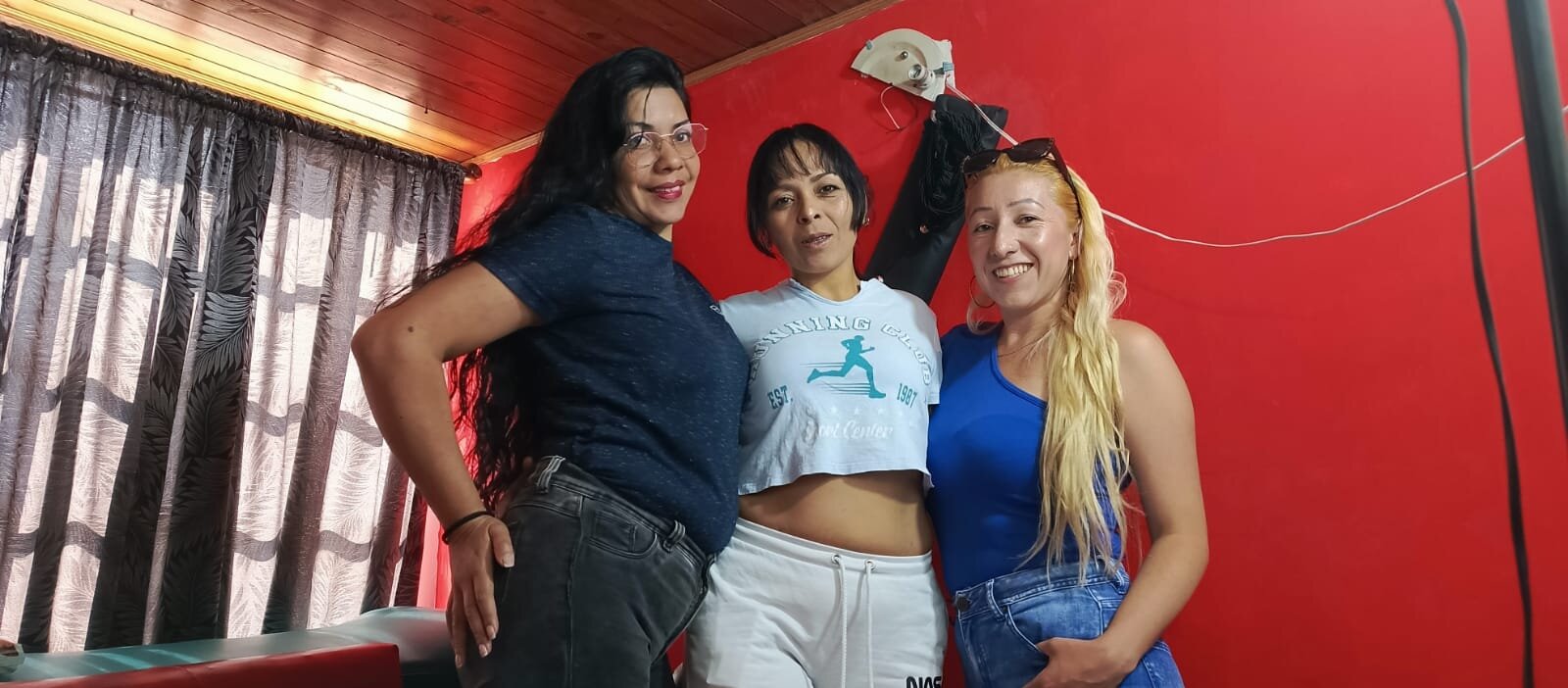 LesbianCouple2