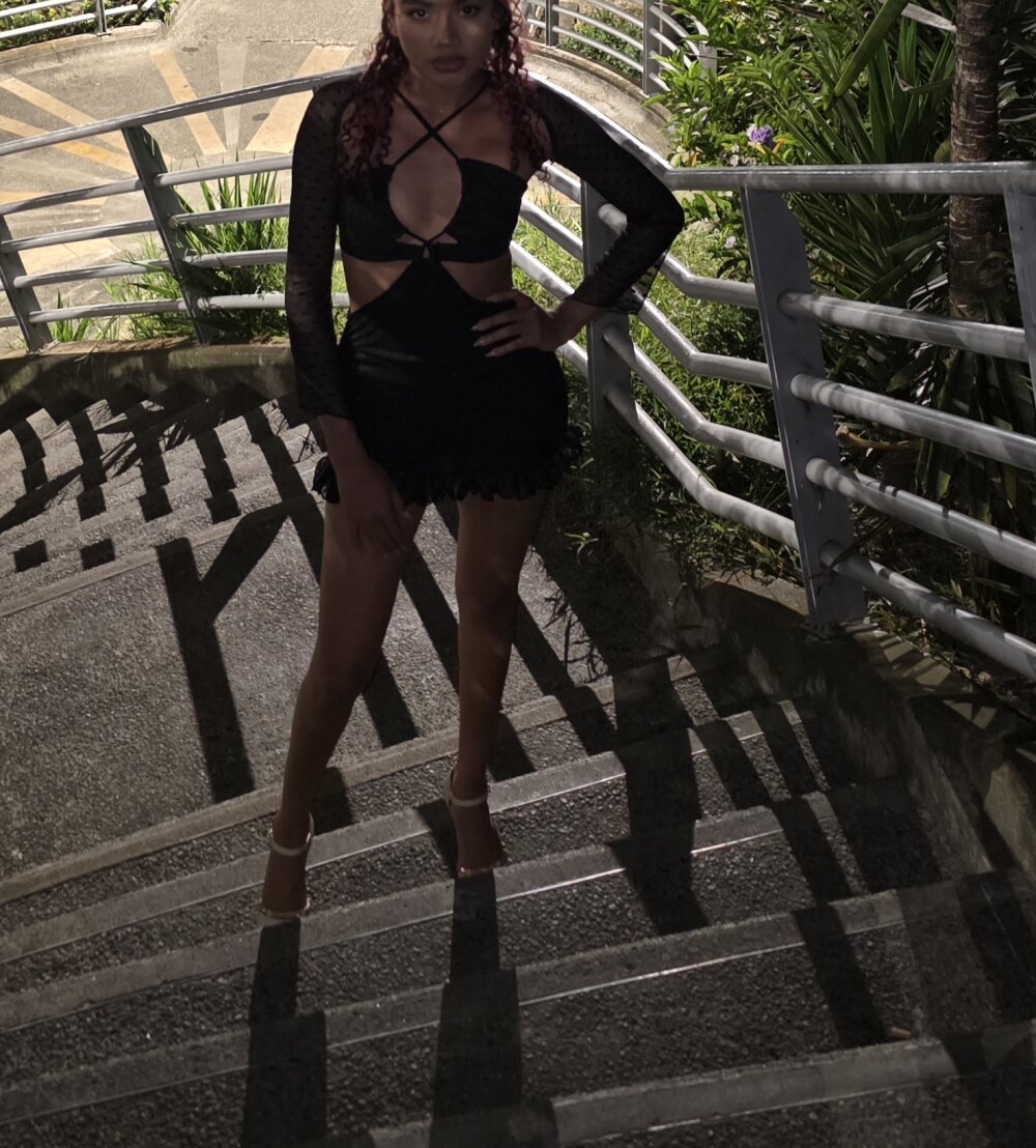 stripchat renatta_17 webcam profile pic via myliveeroticcams.com