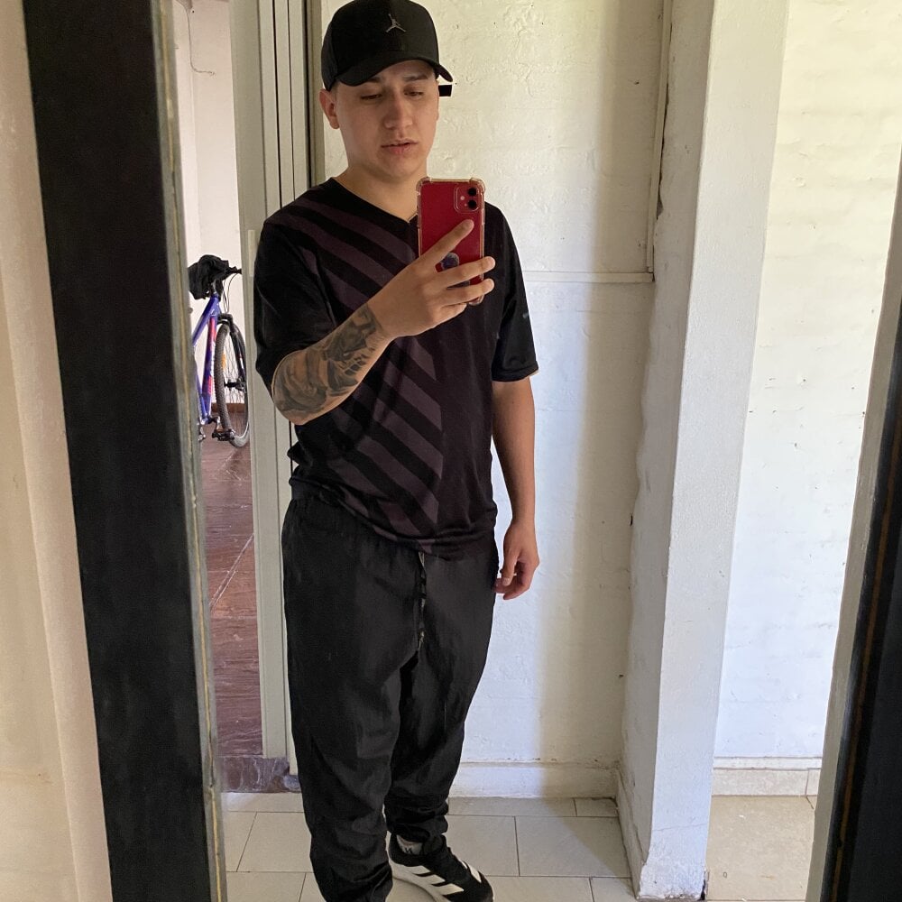 Alvarezzz29 profile
