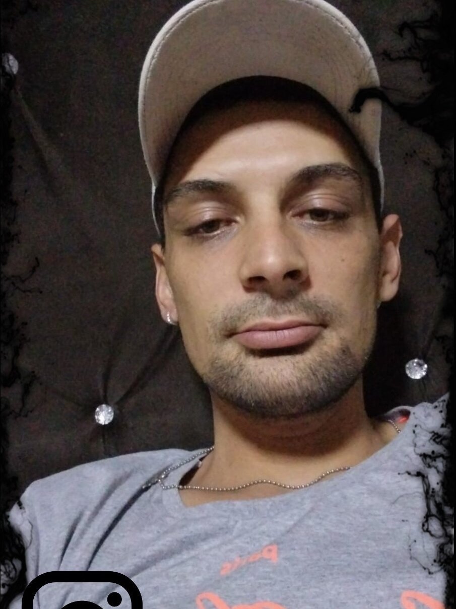 uelytom profile